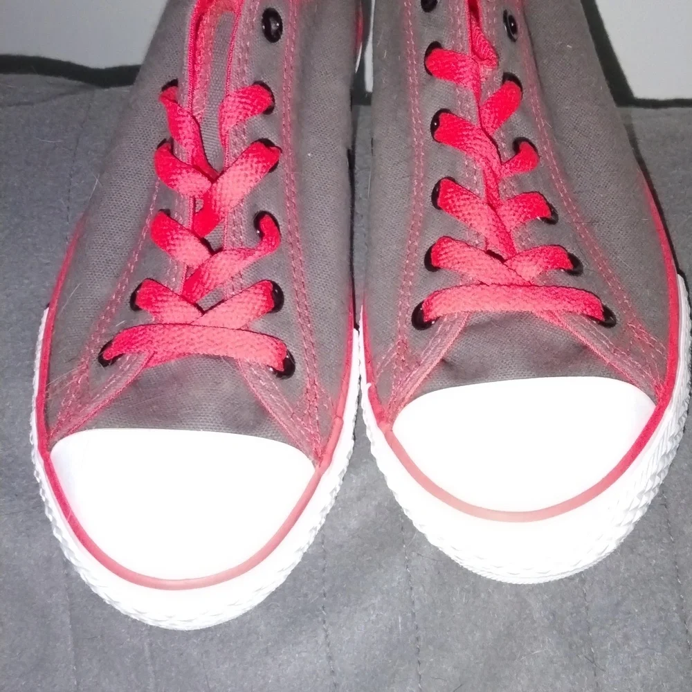 Converse - Picture 5 of 10